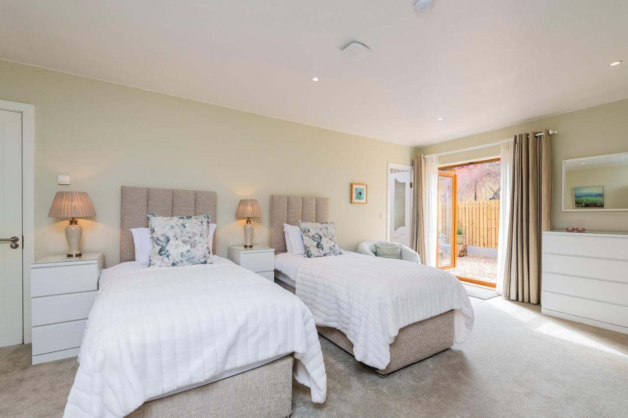 Mount Barker Hotel Swords Luaran gambar