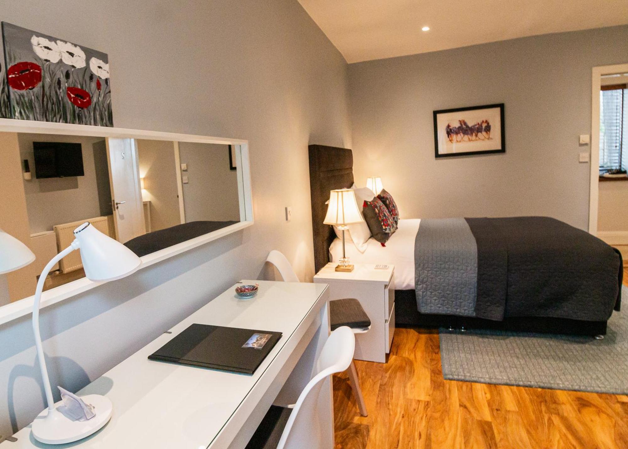 Mount Barker Hotel Swords Luaran gambar